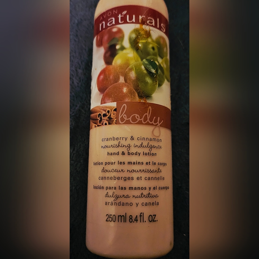 Avon Naturals Cranberry & Cinnamon Hand & Body Lotion